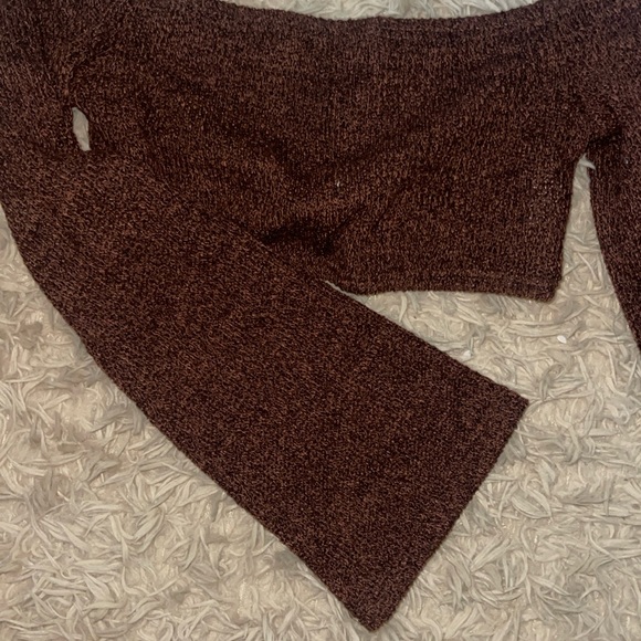 Off shoulder womens Burgundy Crop top (Size XS) With bell sleeves - Picture 3 of 3